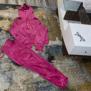 Juicy Couture Pink velour sweatsuit. Pants Size M (US), hoodie size L (US)
